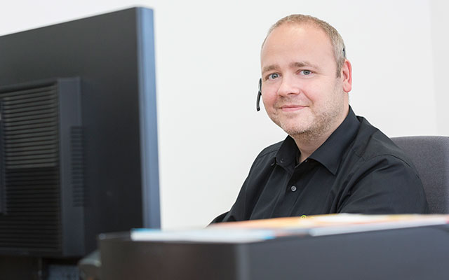 Servicemitarbeiter des Netzwerkpartners DNG IT aus dem Kreis Olpe, Sauerland